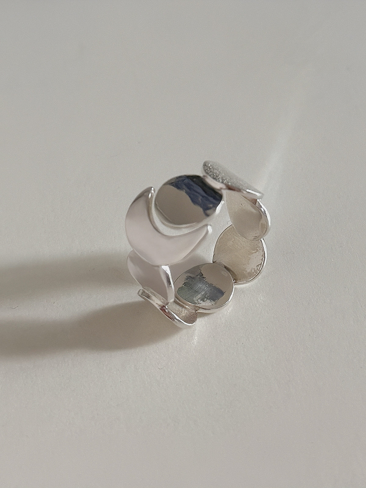 Nida Sun–Moon Ring