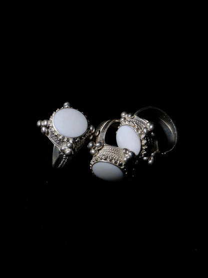 Yi Dome Ring